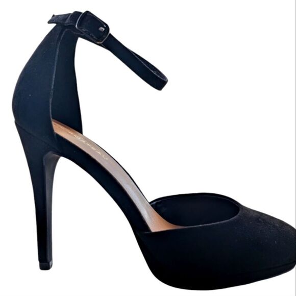 Le Chateau NWT black suede closed toe ankle strap stiletto 4" size 7 - Picture 2 of 14